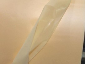 耐水解耐磨TPU防水透濕膜-中透濕膜無孔防水防護服面料復合膜